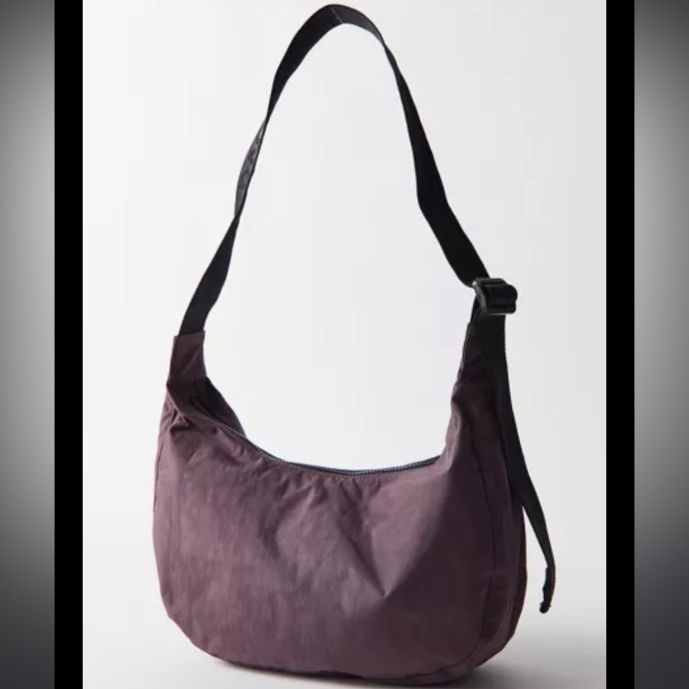 BAGGU Medium Nylon Crescent Bag